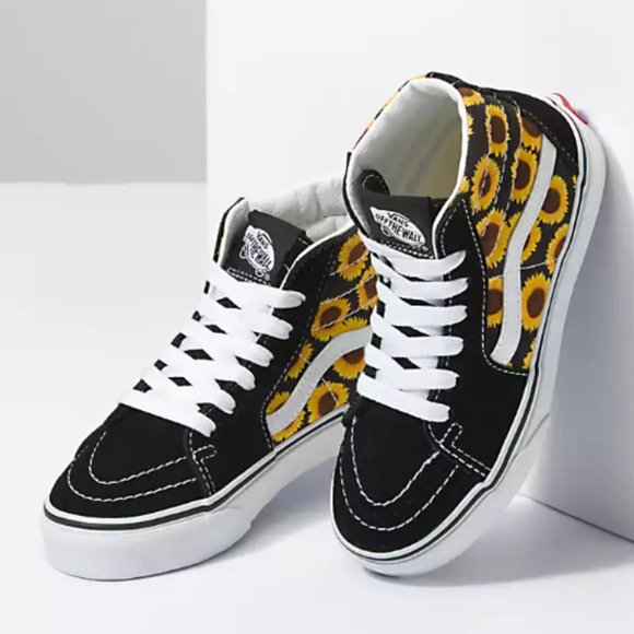 Vans Sk8-Hi Sunflower Black/Yellow Shoes NWT - Picture 3 of 4